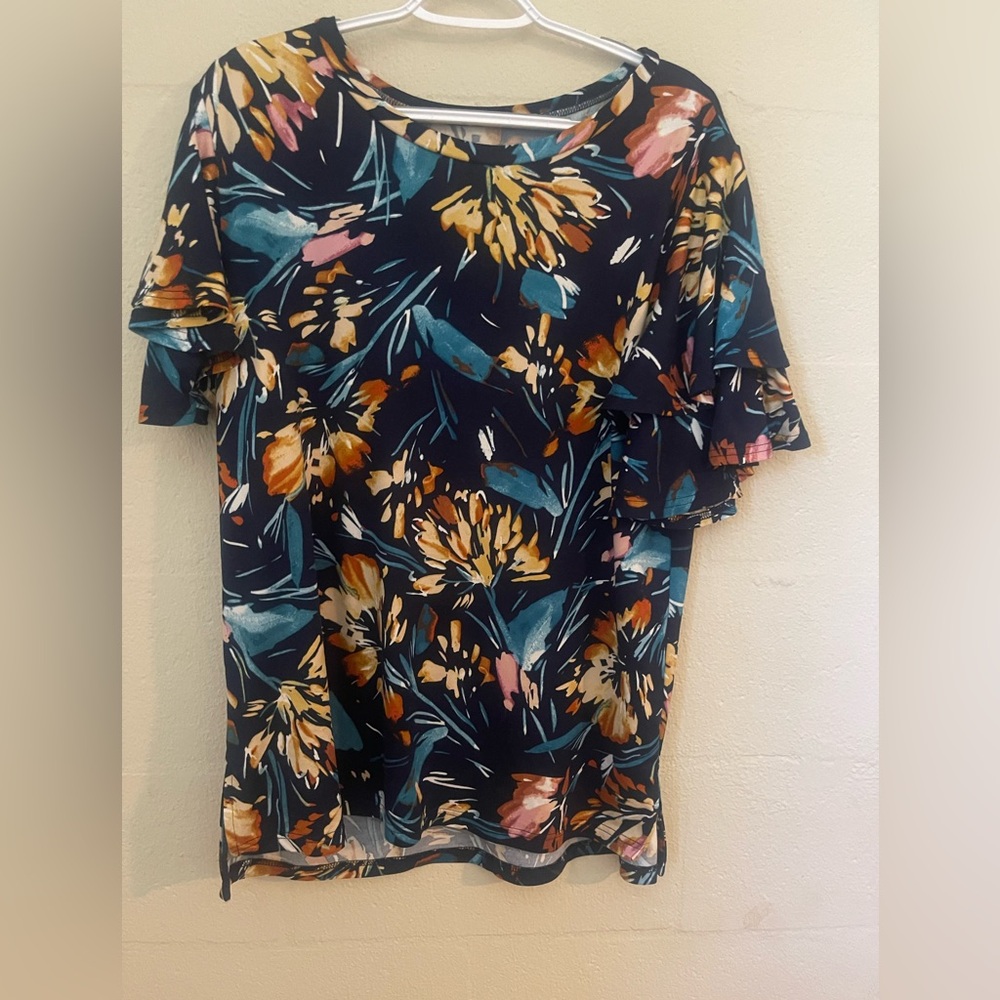 Women's Navy Floral Ruffle-Sleeve Blouse